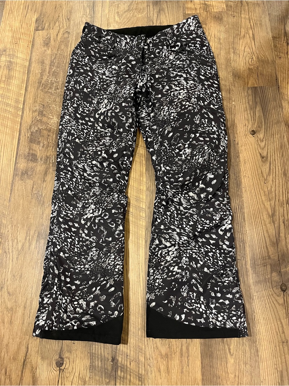 Black & White Patterned Women’s Snow Pants
